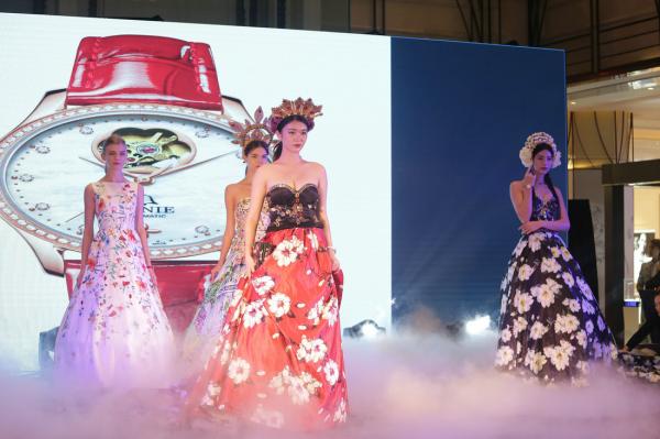 成都慶典公司該如何布置周年慶演出場地